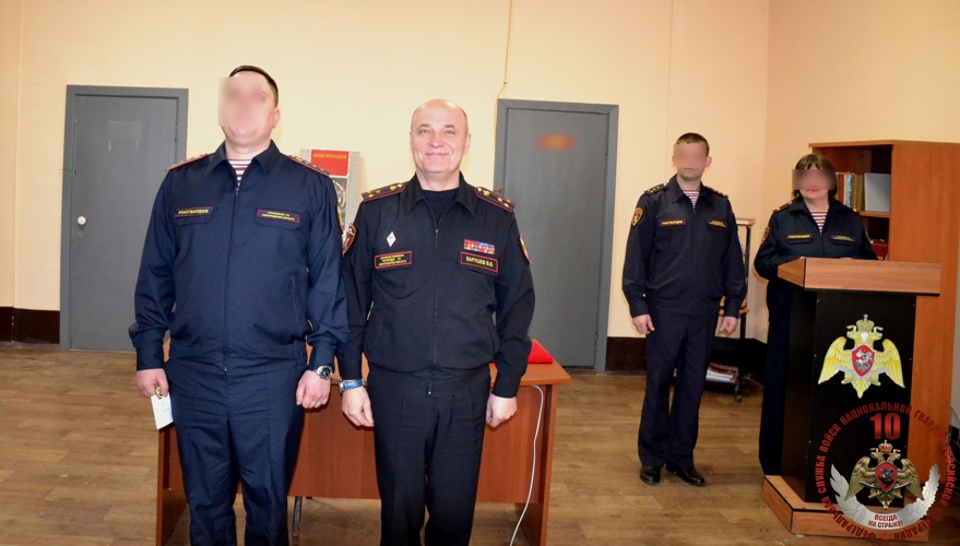 В Великом Новгороде росгвардейцам  вручили награды
