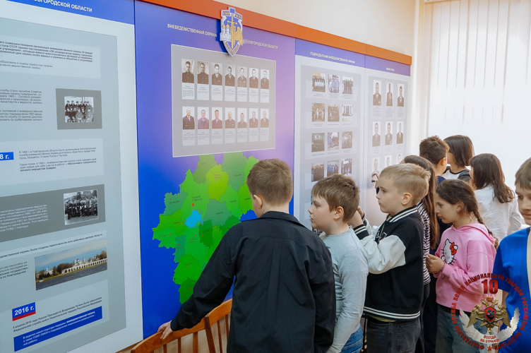 В новгородском ОМОНе Росгвардии состоялся «День открытых дверей»