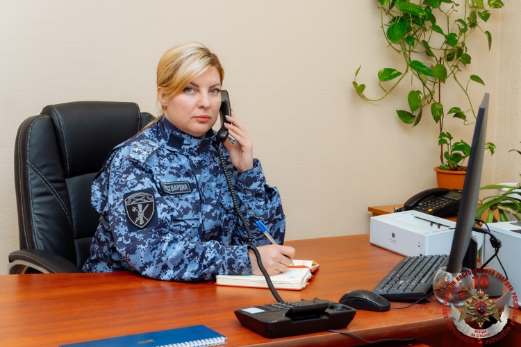 Центр лицензионно-разрешительной работы Управления Росгвардии по Новгородской области провёл телефонную «горячую линию»