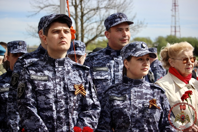 В Великом Новгороде сотрудники и военнослужащие Росгвардии  приняли участие  в мероприятиях, посвященных 81-й годовщине Победы в Великой Отечественной войне
