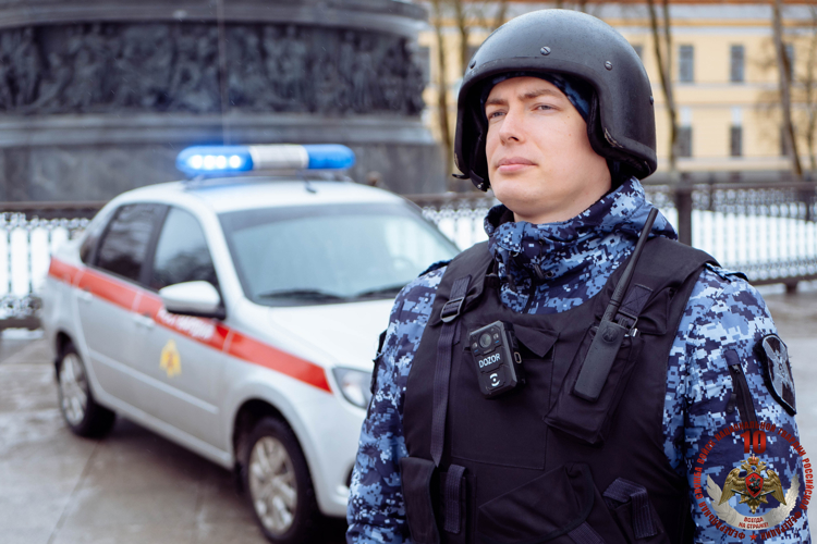 Новгородские росгвардейцы задержали  мужчину