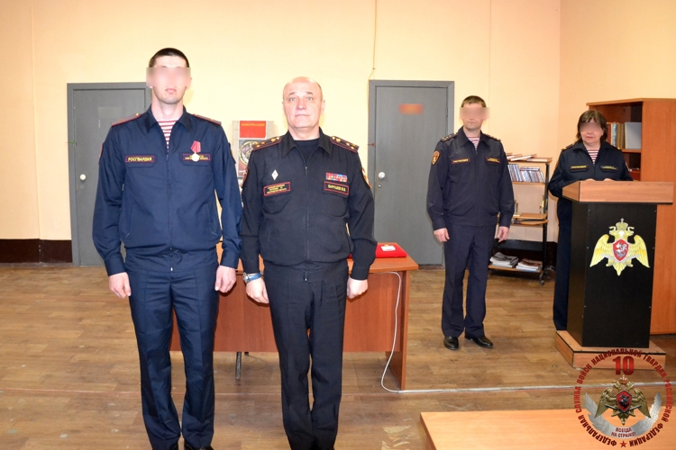 В Великом Новгороде росгвардейцам  вручили награды