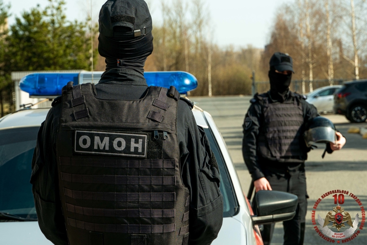 Новгородские росгвардейцы обеспечили безопасность проведения религиозного праздника Курбан-байрам   