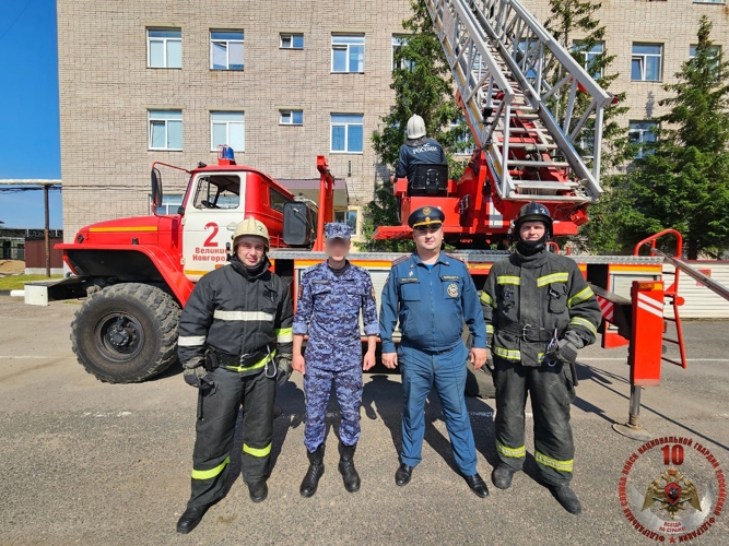 В новгородской Росгвардии прошло пожарно-тактическое учение
