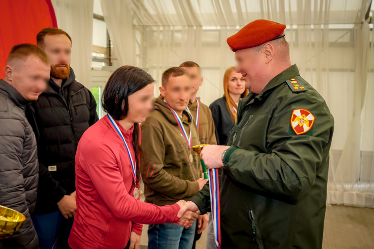 Новгородские росгвардейцы успешно выступили на чемпионатах по служебному биатлону и легкоатлетическому кроссу