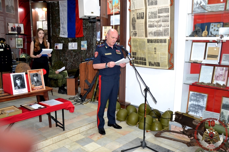 Новгородские росгвардейцы приняли участие в памятном мероприятии, посвященном передачи останков воина, служившего  в годы Великой Отечественной войны в НКВД