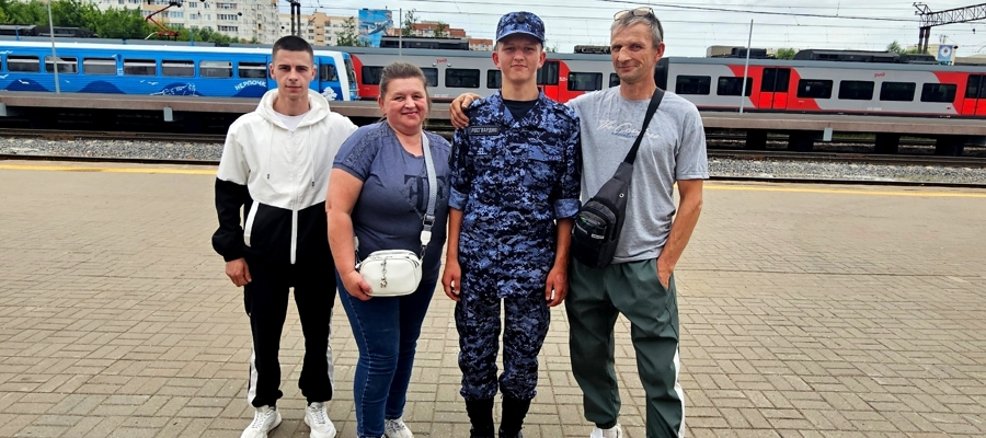 В Новгородской области 39 юношей отправились служить  в воинские части Северо-Западного округа Росгвардии