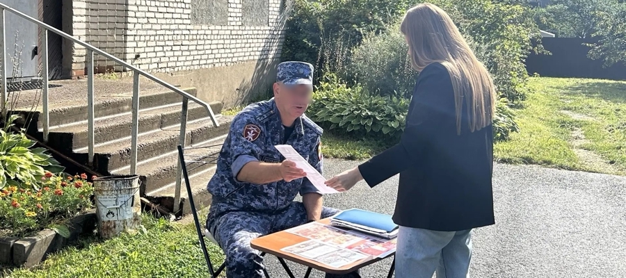       Новгородские росгвардейцы рассказали о приёме на службу