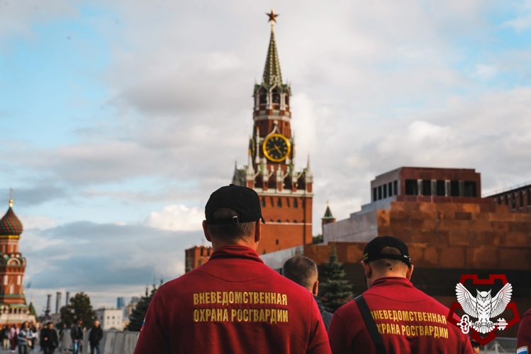Новгородские росгвардейцы  вошли в  первую 10  победителей  в финале Всероссийского конкурса «Лучший по профессии» среди сотрудников вневедомственной охраны Росгвардии  