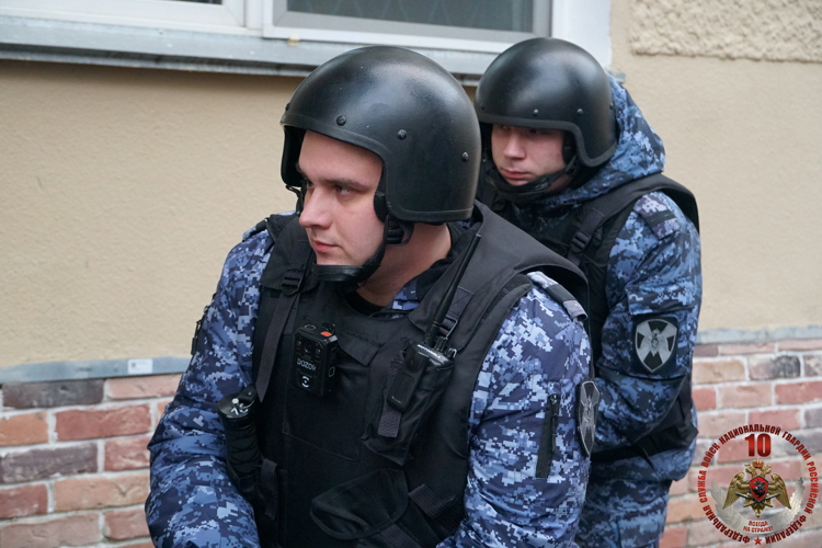 Новгородские росгвардейцы пресекли попытку хищения в магазине