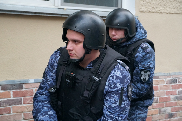 Новгородские росгвардейцы пресекли попытку хищения в магазине