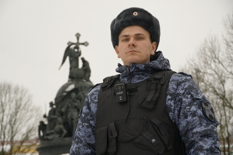 Сотрудники вневедомственной охраны Новгородской Росгвардии выехали по сигналу «Тревога»