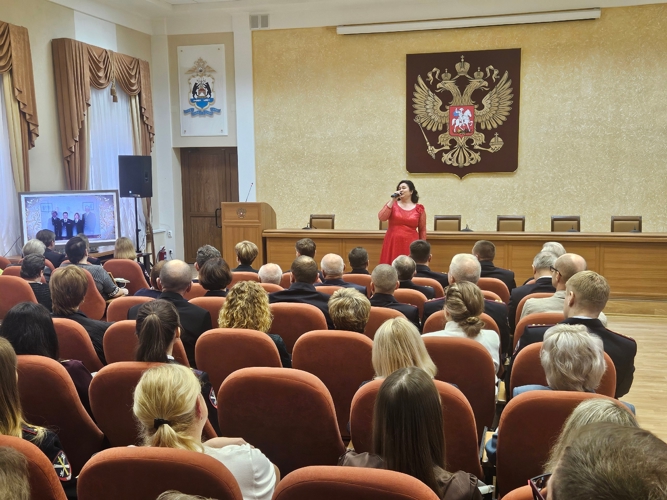  Врио начальника Управления Росгвардии по Новгородской области  принял участие в торжественном мероприятии, посвященном 105-тию образования Медицинской службы МВД